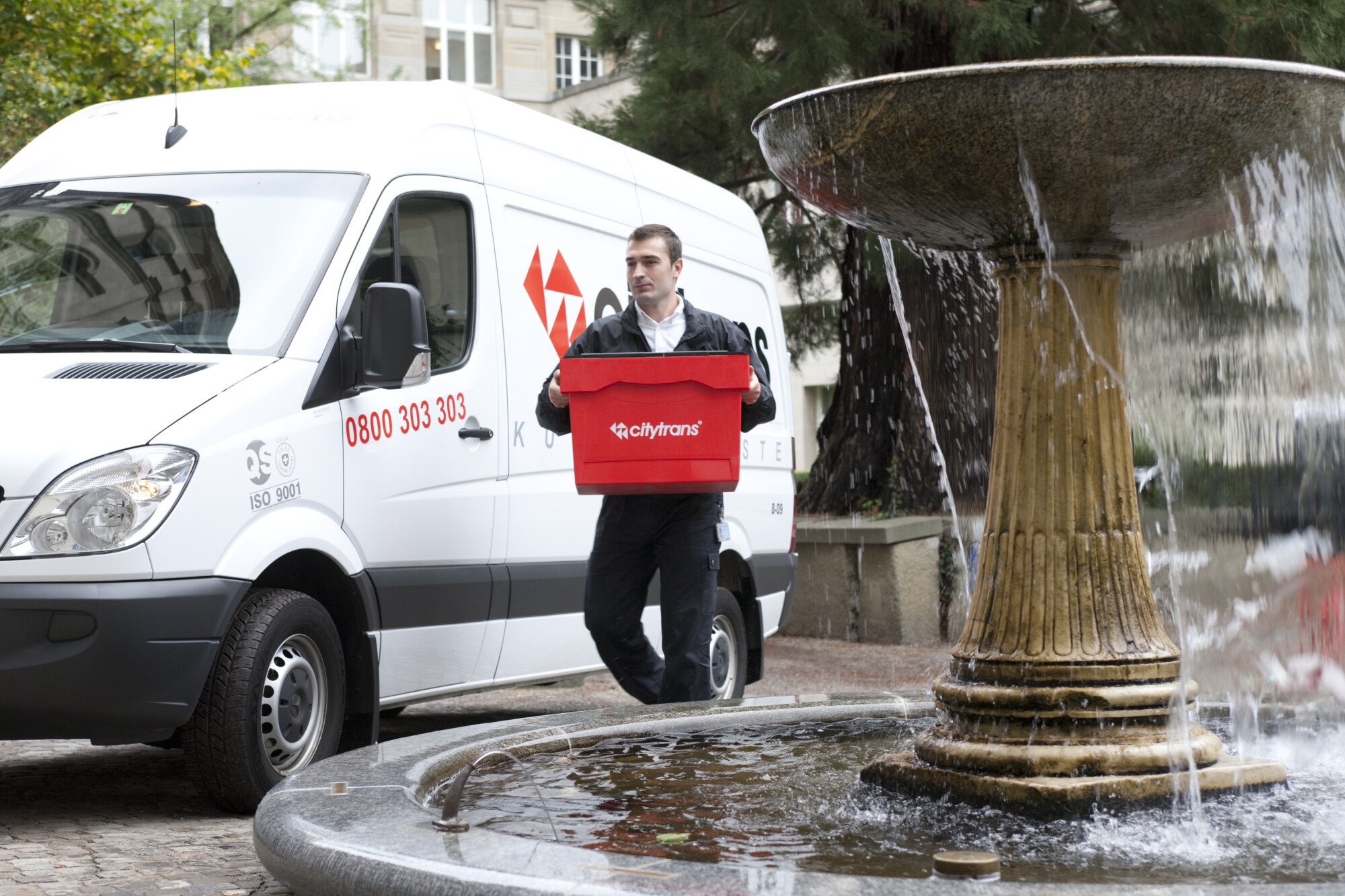 A Complete Guide to Hiring a Courier Service