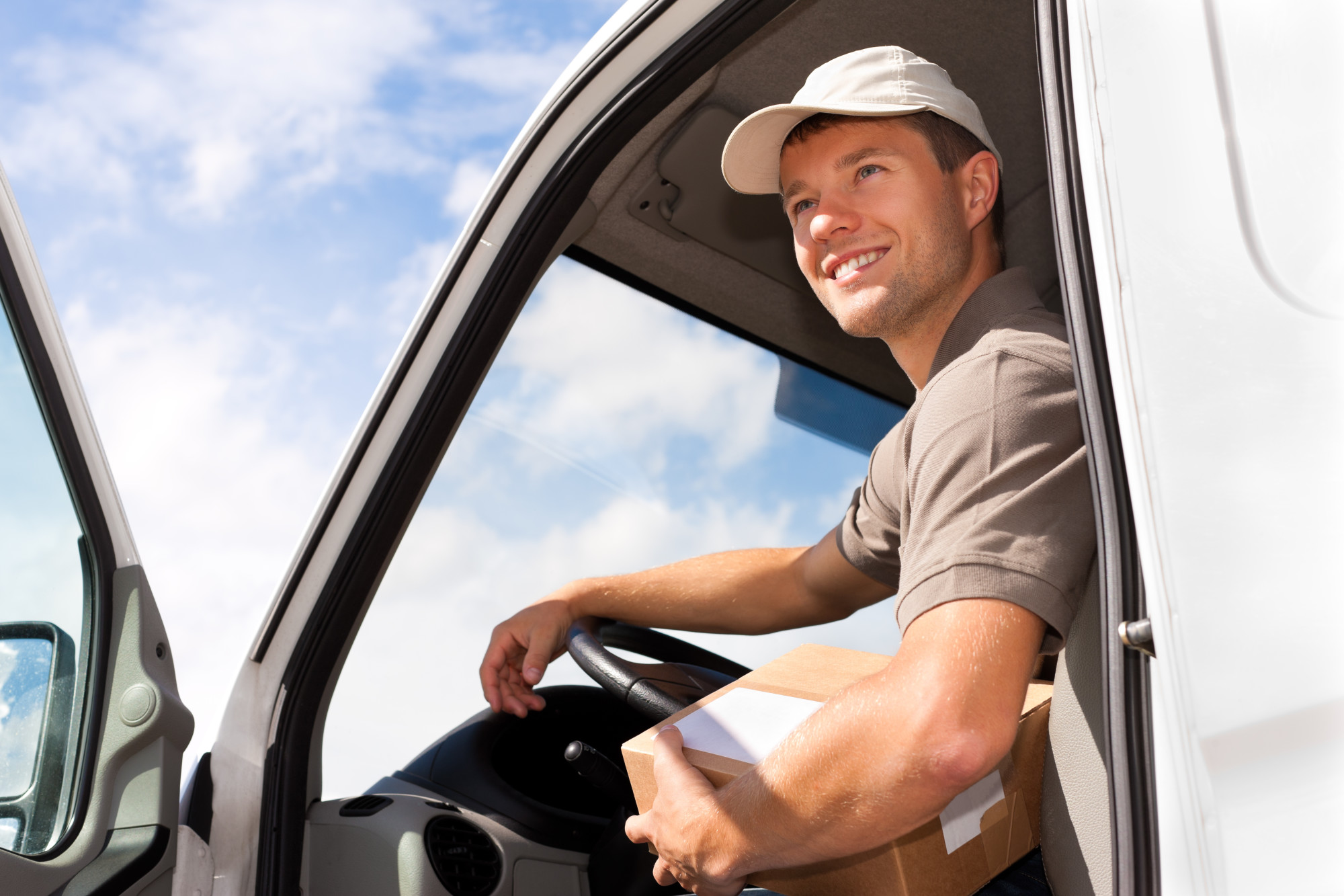 What Can Be Delivered with a Same-Day Delivery Courier